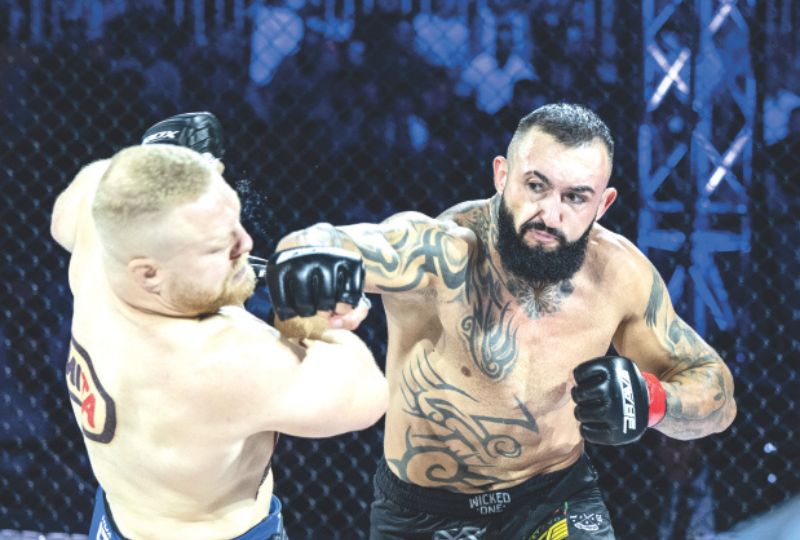 Dailidko retains title